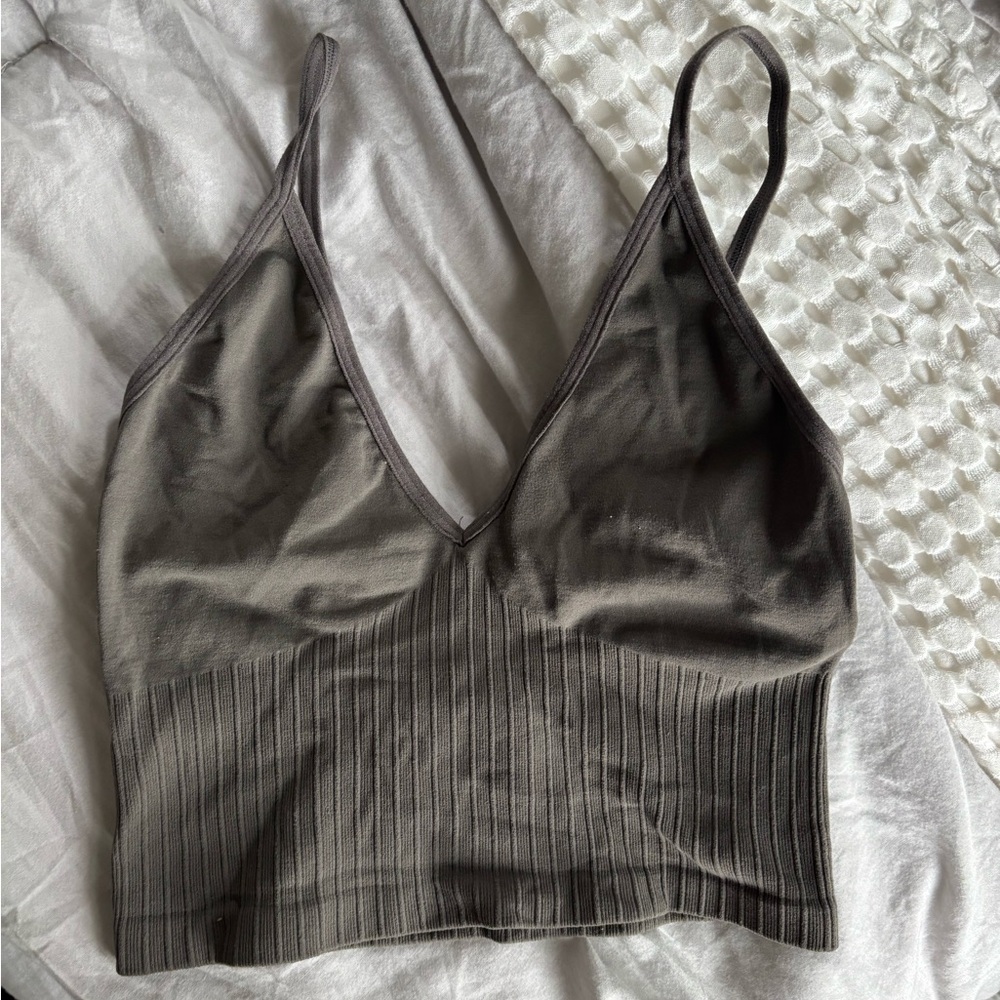 Stylish Gray Ribbed Crop Top